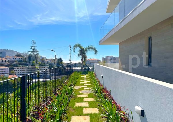Apartment T2 / Funchal, São Martinho