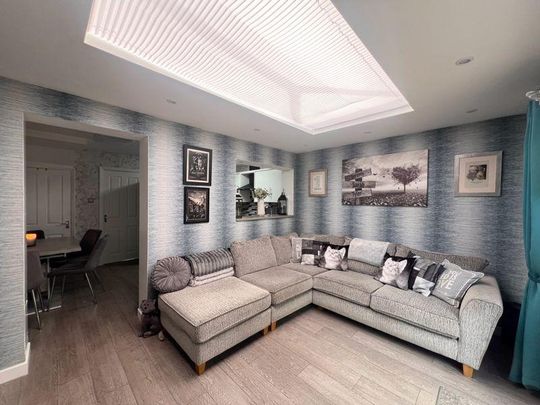 2 bedroom property to rent - Photo 1