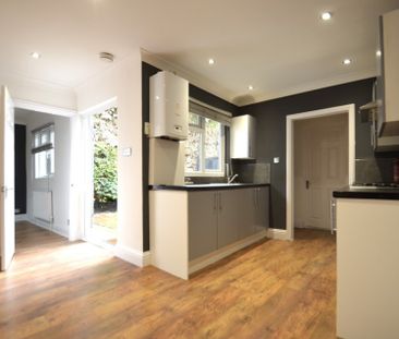1 bedroom Ground floor flat to rent - Photo 3
