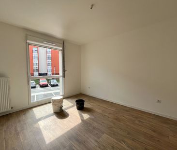 Location Appartement 3 pièces 66m² - Photo 2