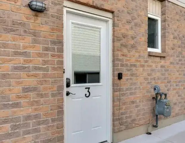 West end, 1 bedroom secondary suite! | 823 Woodbine Road, Kingston - Photo 1