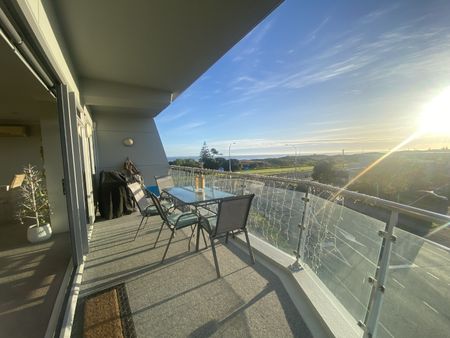 Long term tenants for spacious apartment - Papamoa - Photo 2