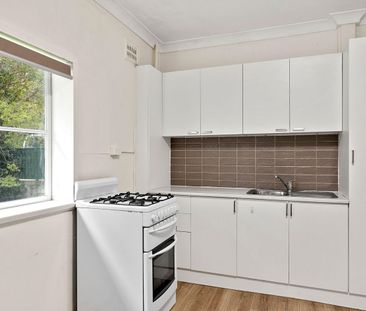 Low Maintenance - Photo 2