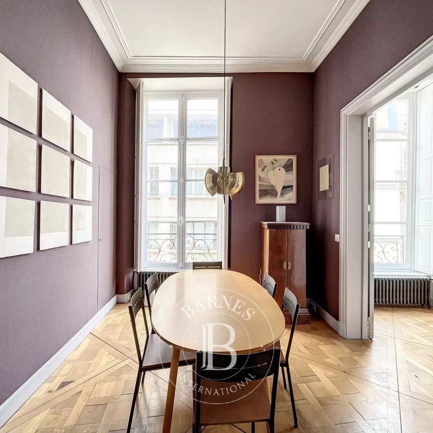 Appartement • Paris 1er - Photo 1