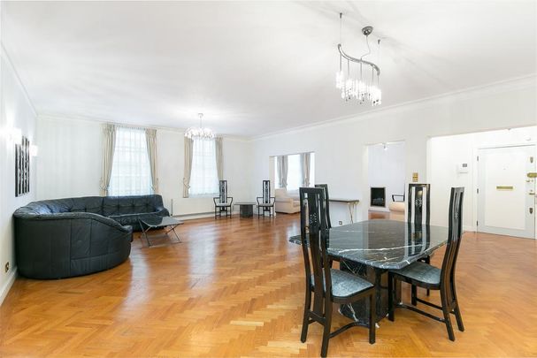 4 bedroom flat to rent - Photo 1