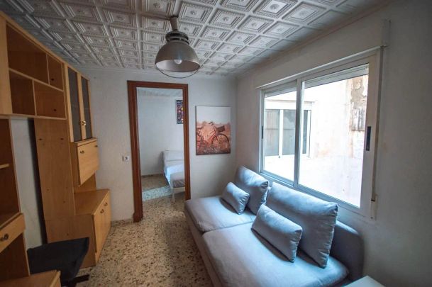 Piso de alquiler en Don Quijote, Plaza Castelar - Mercado Central - Foto 1