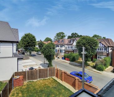 3 bedroom apartment to rent - Photo 6