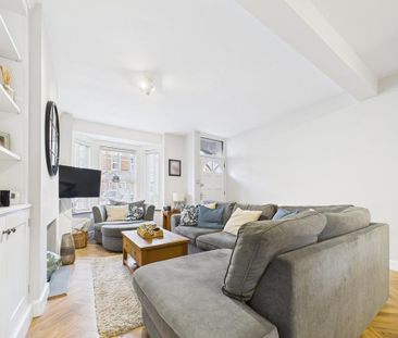 3 bedroom terraced house to rent - Photo 2