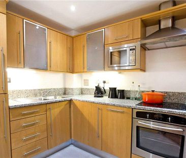 1 bedroom flat to rent - Photo 6