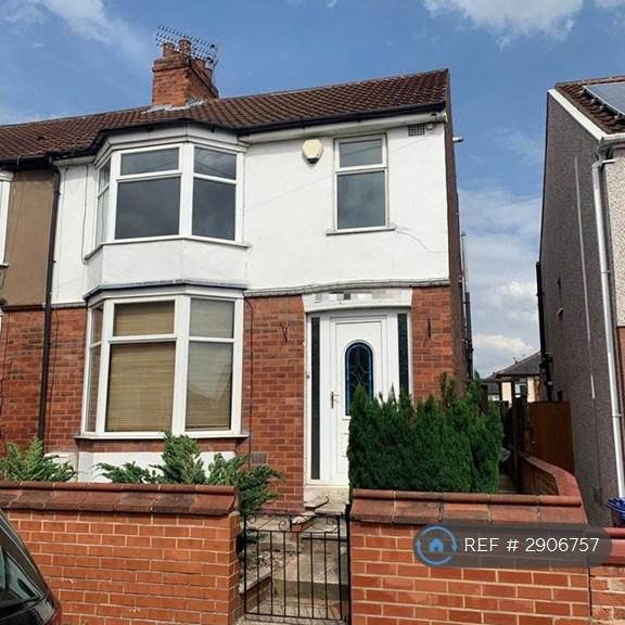 3 bedroom semi-detached house to rent - Photo 1