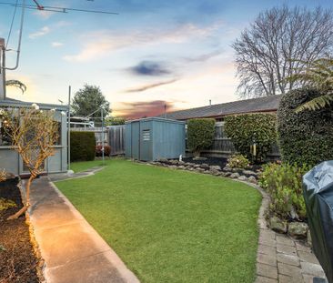 24 Pickworth Drive, Dingley Village VIC 3172 - House For Rent | Domain - Photo 5