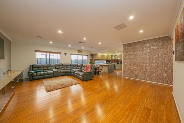 Spacious, Stylish 4-Bedroom Home for Rent - Available 27/11/2025 **New open time 22/11/2025 - Photo 1