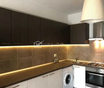 Apartament 2 camere, zona Plopilor, cu parcare - Photo 4