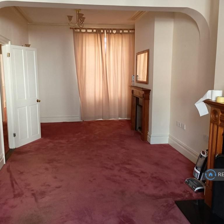 4 bedroom terraced house to rent - Photo 1