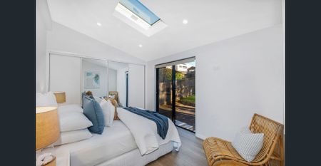 Spacious & Stylish Living in a Prime Coastal Location - Photo 5