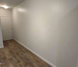 Affordable bachelor suite - Photo 2