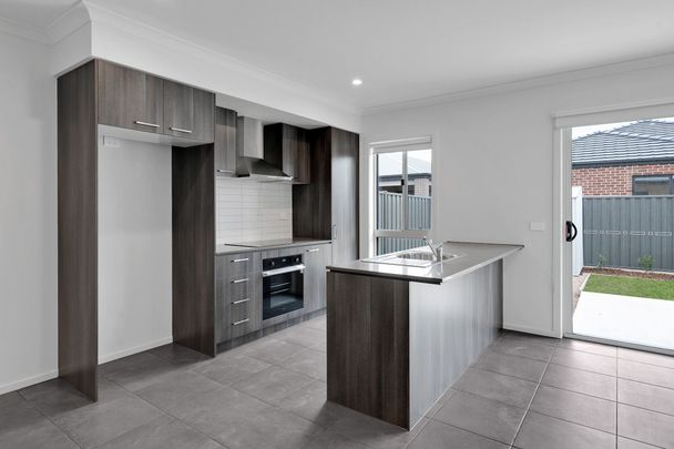 BRAND NEW - EVERGREEN ESTATE! - Photo 1