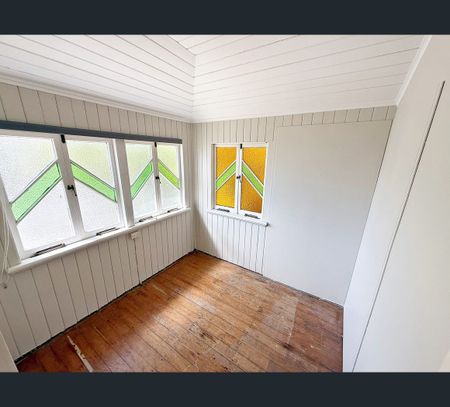 22 Edwin Street, Berserker, Qld 4701 - Photo 3
