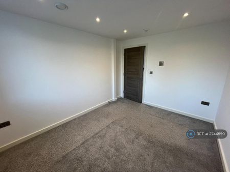 2 bedroom terraced house to rent - Photo 3