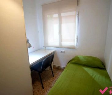 Valencia - Photo 2
