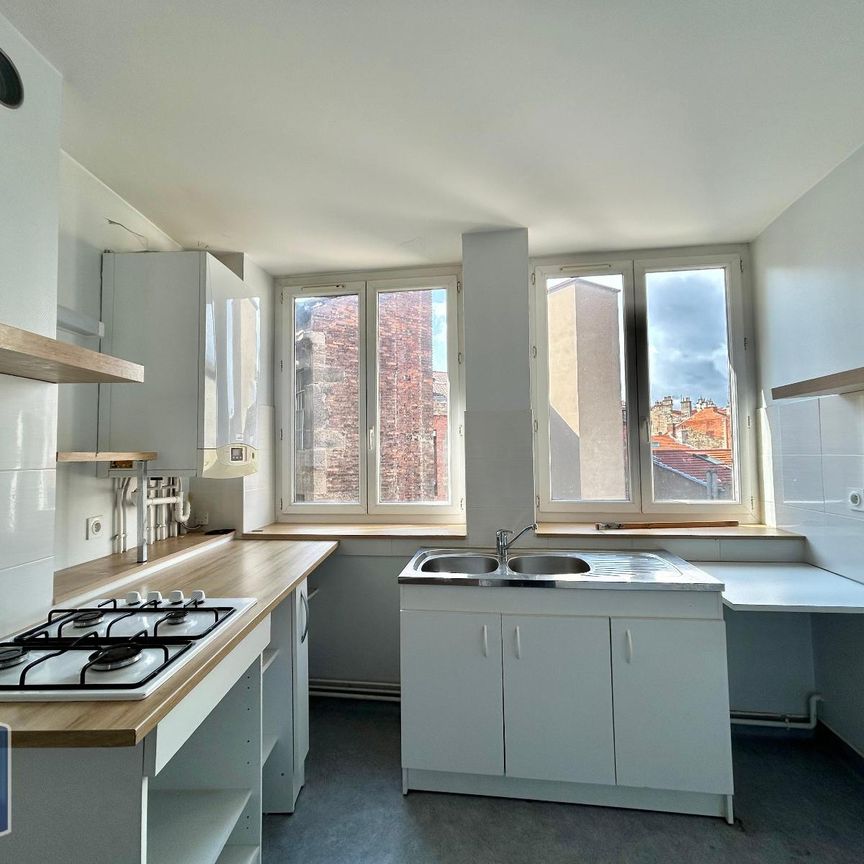 Location Appartement 3 pièces 69m² ST ETIENNE 42000 - Photo 1