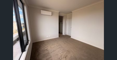 Brand New Fraser Rise Townhouse! - Photo 4