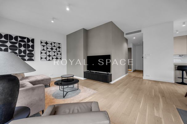 Apartament na 13 piętrze w Mennica Residence! - Photo 1