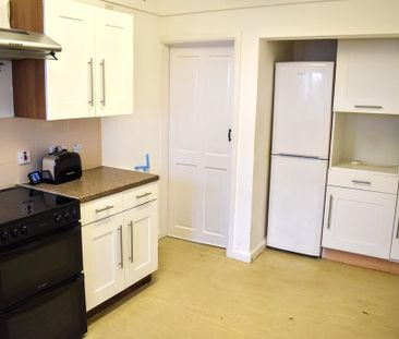 3 bedroom terraced house to rent - Photo 6