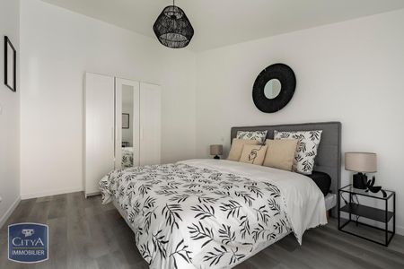 Location Appartement 2 pièces 50m² NIORT 79000 - Photo 4