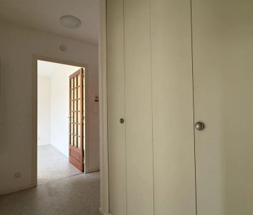 A LOUER - T2 de 42,25 m2 - Nancy, secteur place Carnot - Photo 4