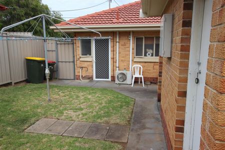 5/1 Barnett Terrace, Seacliff Park SA 5049 - Photo 2