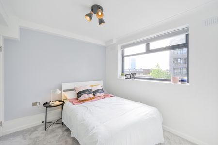 Room in a Shared House, Barking Road, E16 - Photo 3