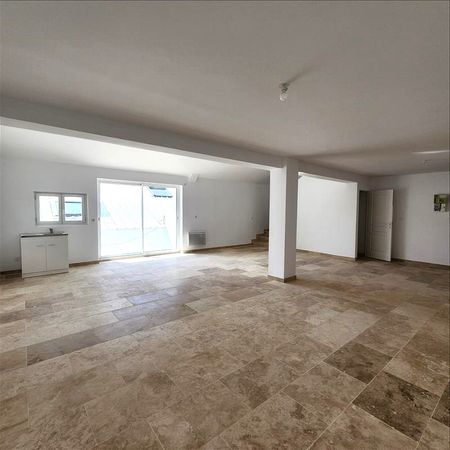 3 pièces - 100 m² - 1er étage - Colocation non autorisée - Photo 4