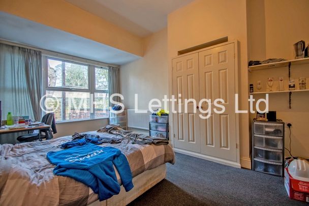 10 Bedroom Mid Terraced House for rent in Regent Park Terrace - Photo 1