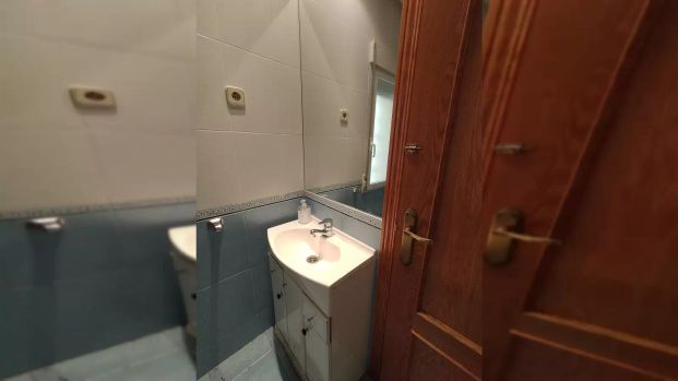 Room in a shared 7-bedroom apartment for rent in Bellas Vistas, all bills included - Photo 1