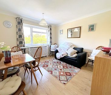 A 2 Bedroom Flat Instruction to Let in Bexhill-on-Sea - Photo 1