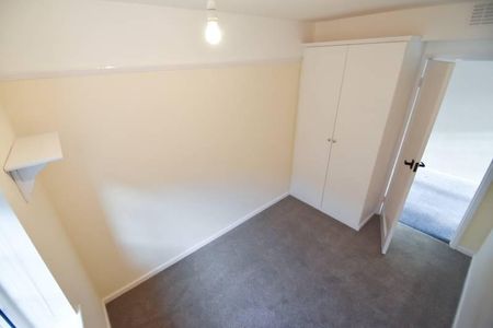 3 bedroom terraced bungalow to rent - Photo 5