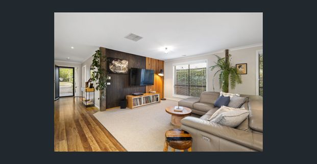 Modern & Perfectly Positioned - Photo 1