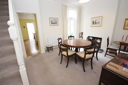 4 bed Terraced House for let - Photo 5