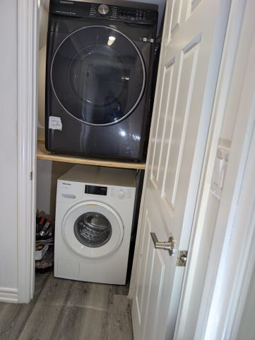 For Lease - 22 Chippingwood Manor Unit# Basement, Aurora, Ontario - Photo 2