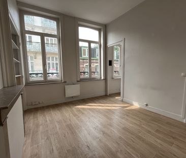 Location Appartement 2 pièces 35m² LILLE 59000 - Photo 3