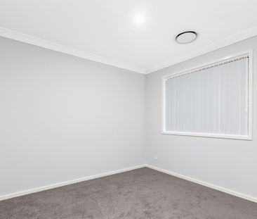 Spacious Family Home - Photo 4