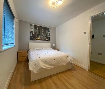 2 Bed Flat, Holland Gardens, TW8 - Photo 6