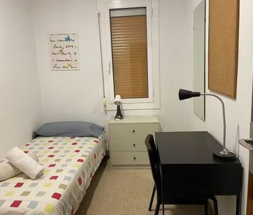 Gran Via de les Corts Catalanes, Barcelona, Catalonia 08015 - Photo 5