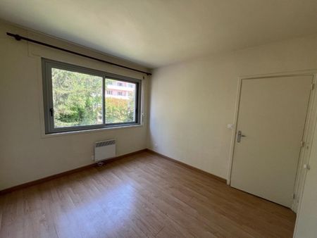 APPARTEMENT T3 A LOUER A RIORGES - MAIRIE - Photo 4