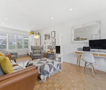 4 bedroom detached house to rent - Photo 2