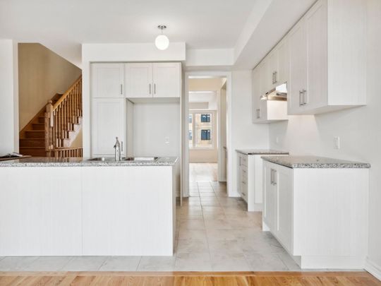 For Lease - 81 Puisaya Drive, Richmond Hill, Ontario - Photo 1