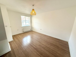 Modern mid-terraced home in Ruddington with driveway and garden - Photo 2