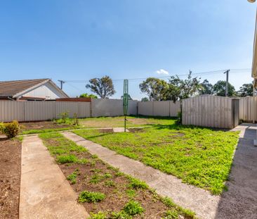 21 Quail Crescent, Melton, VIC 3337 - Photo 6