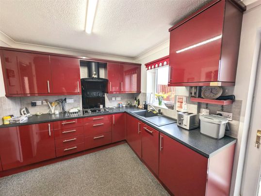2 Bedroom House To Rent - Photo 1